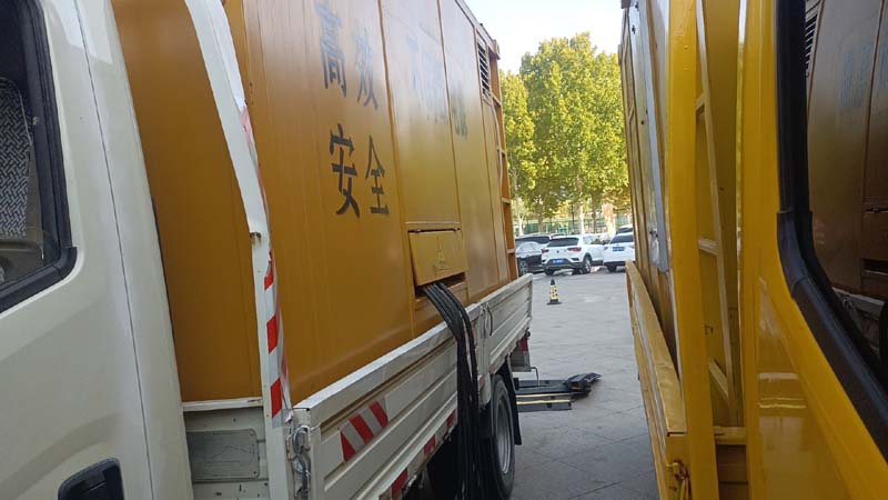 柯坪如何判断柴油发电机组和UPS电源的切换时间是否符合要求？